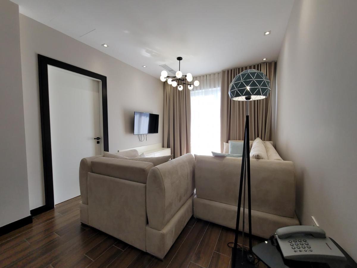 Delfin Kune Hotel