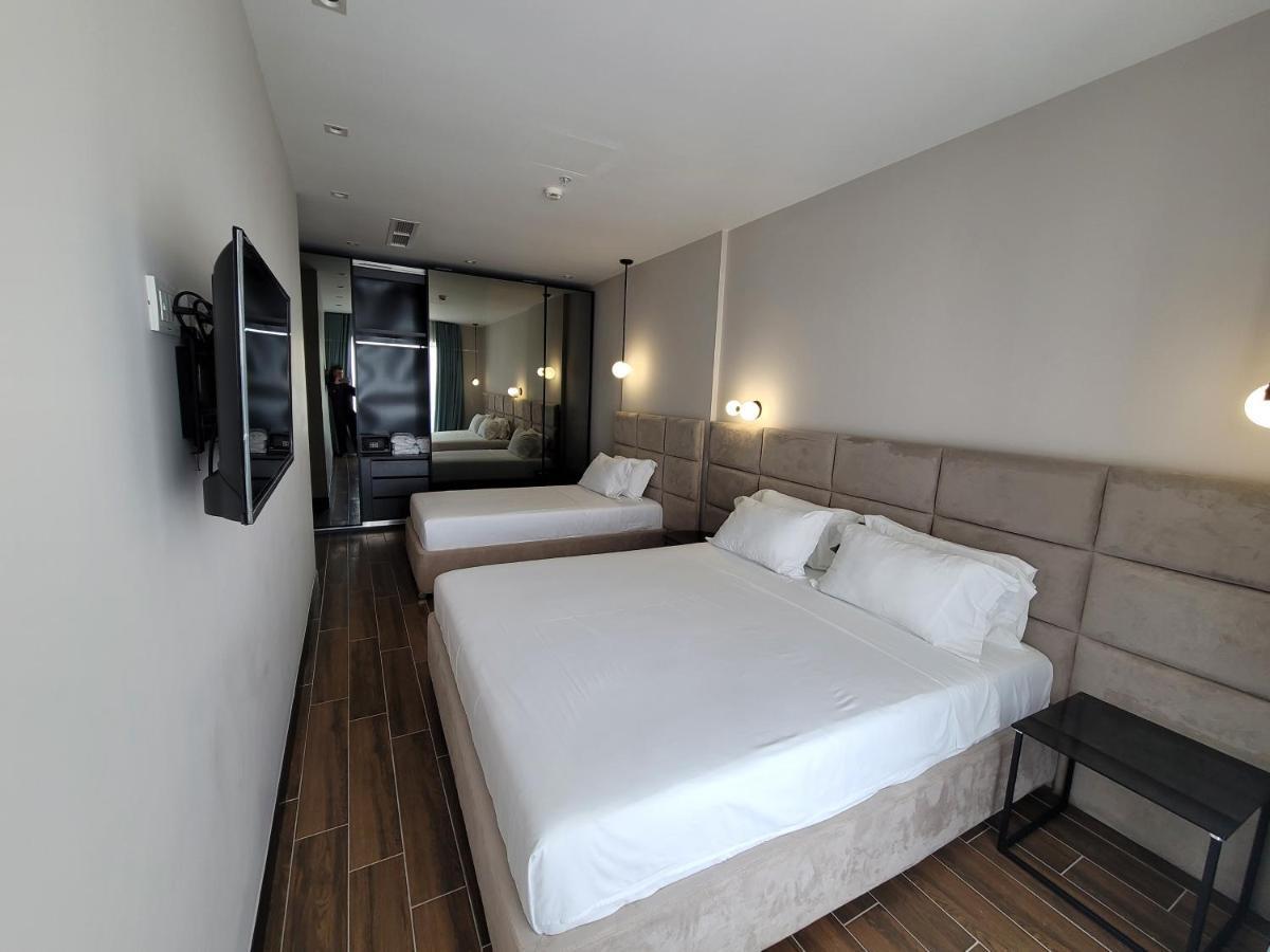 Delfin Kune Hotel