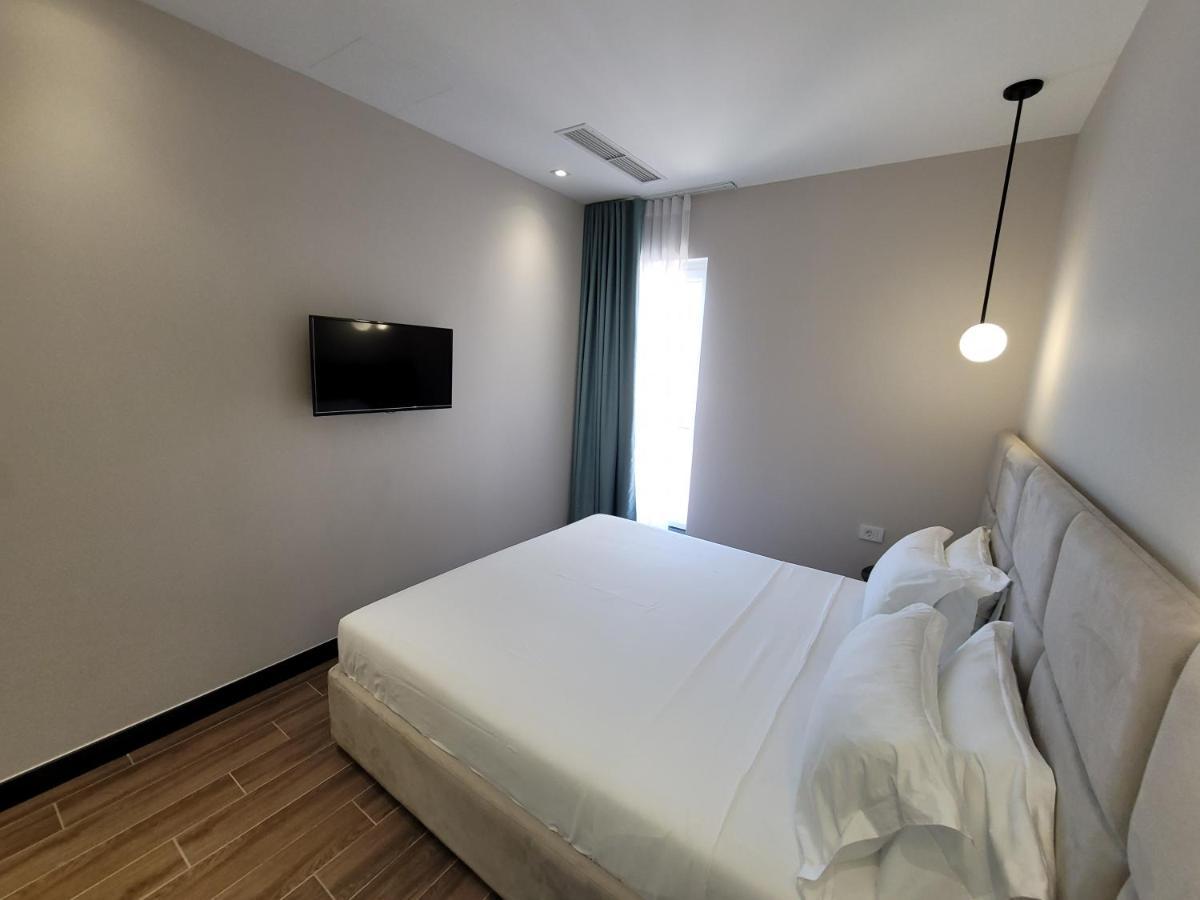 Delfin Kune Hotel