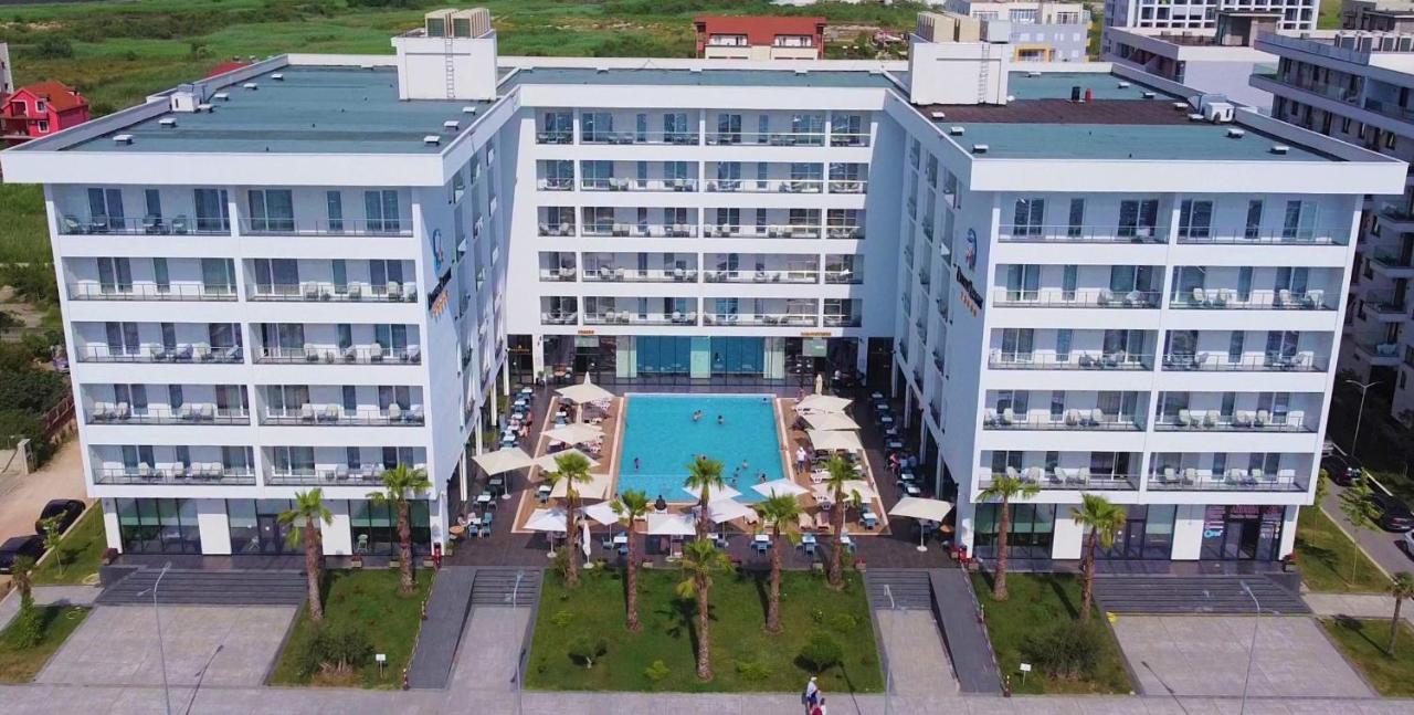 Delfin Kune Hotel