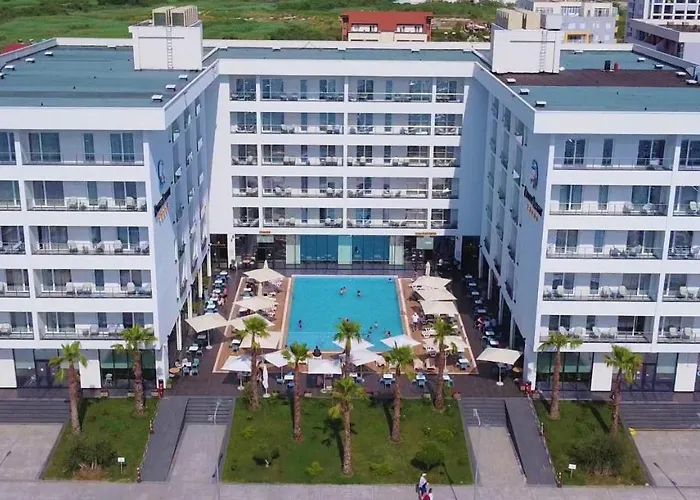 Delfin Resort Kune